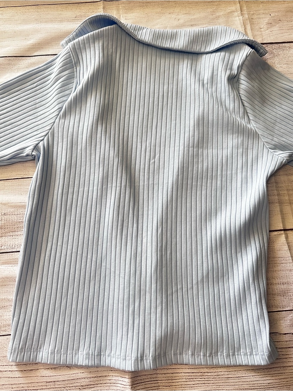 Old Navy Pale Blue Ribbed Button Top - Picture 4 of 4